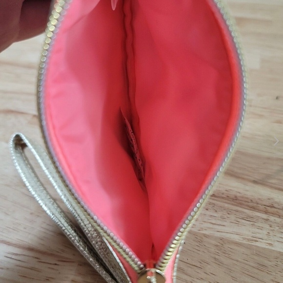 Nwt Lily Pulitzer wristlet - Picture 4 of 5
